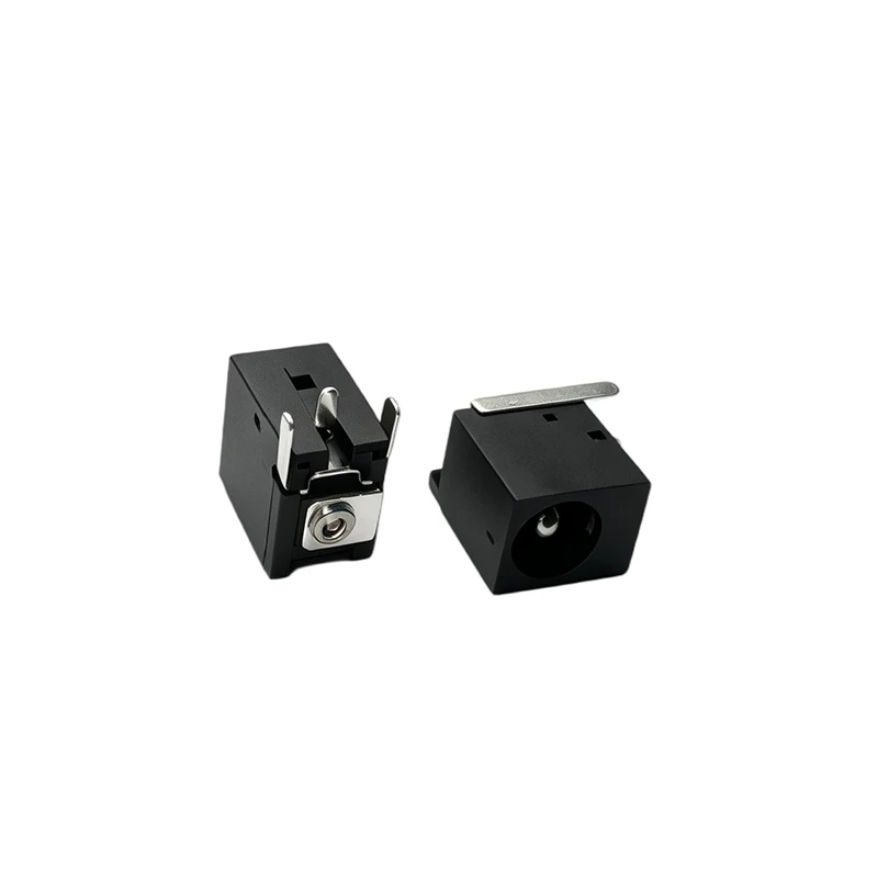 Pravi ugao DIP5.5x2.1mm DC-138-200