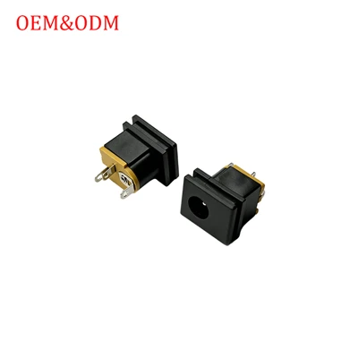 Vertikalni DIP 5.5x2.1mm DC-112